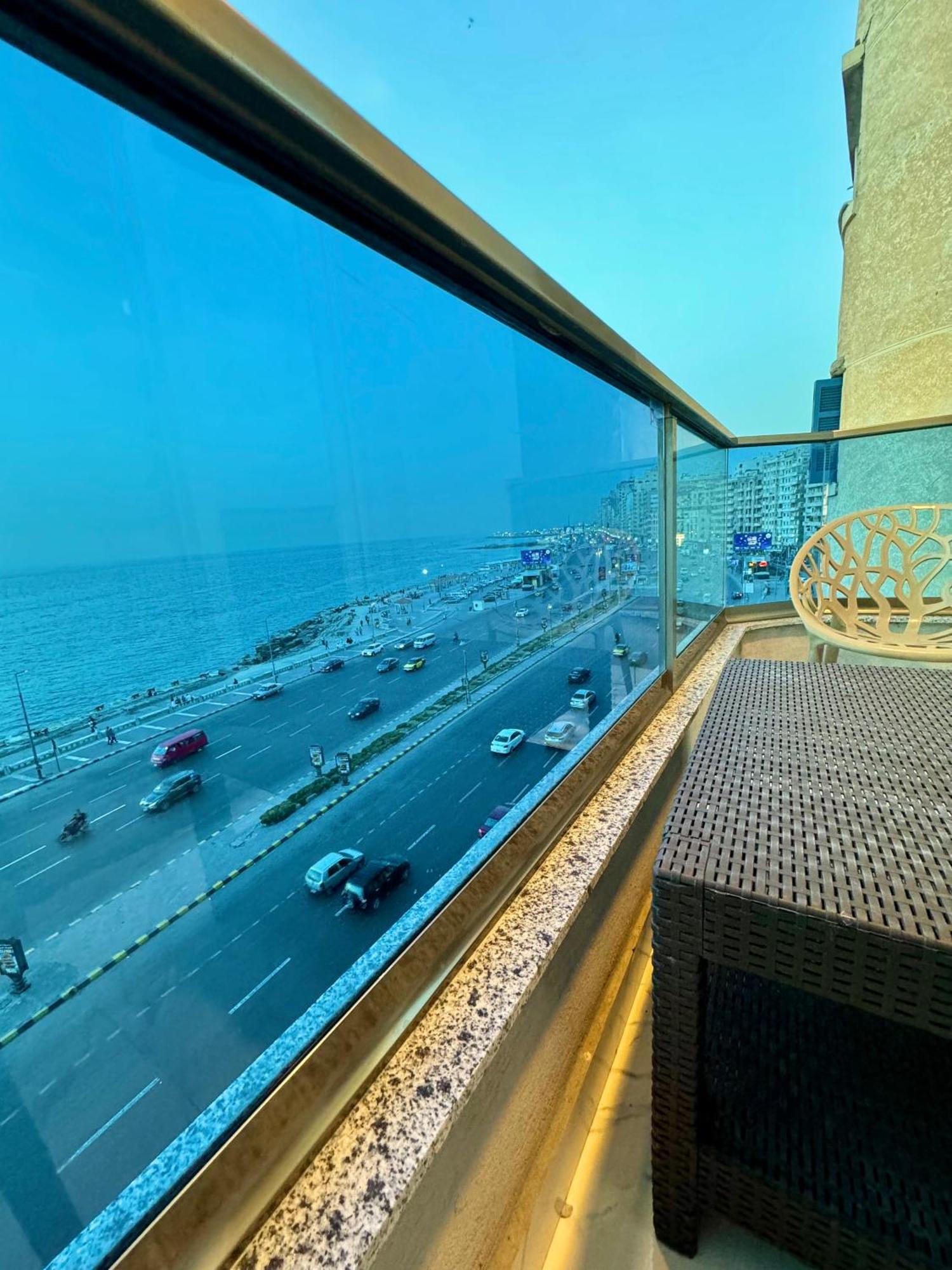 Hyat Waterfalls Alexandria Exterior photo